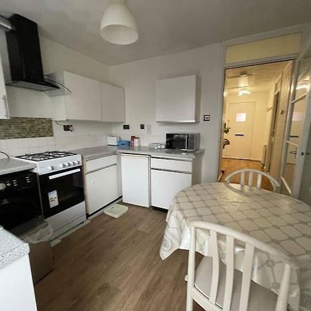 Spacious Bungalow In London, Near Central London, The Excel Centre And The O2, Ideal For Families 외부 사진