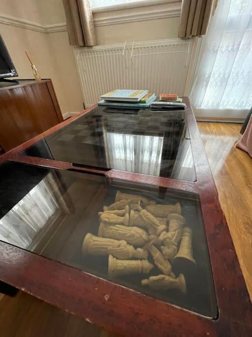 Spacious Bungalow In London, Near Central London, The Excel Centre And The O2, Ideal For Families 외부 사진